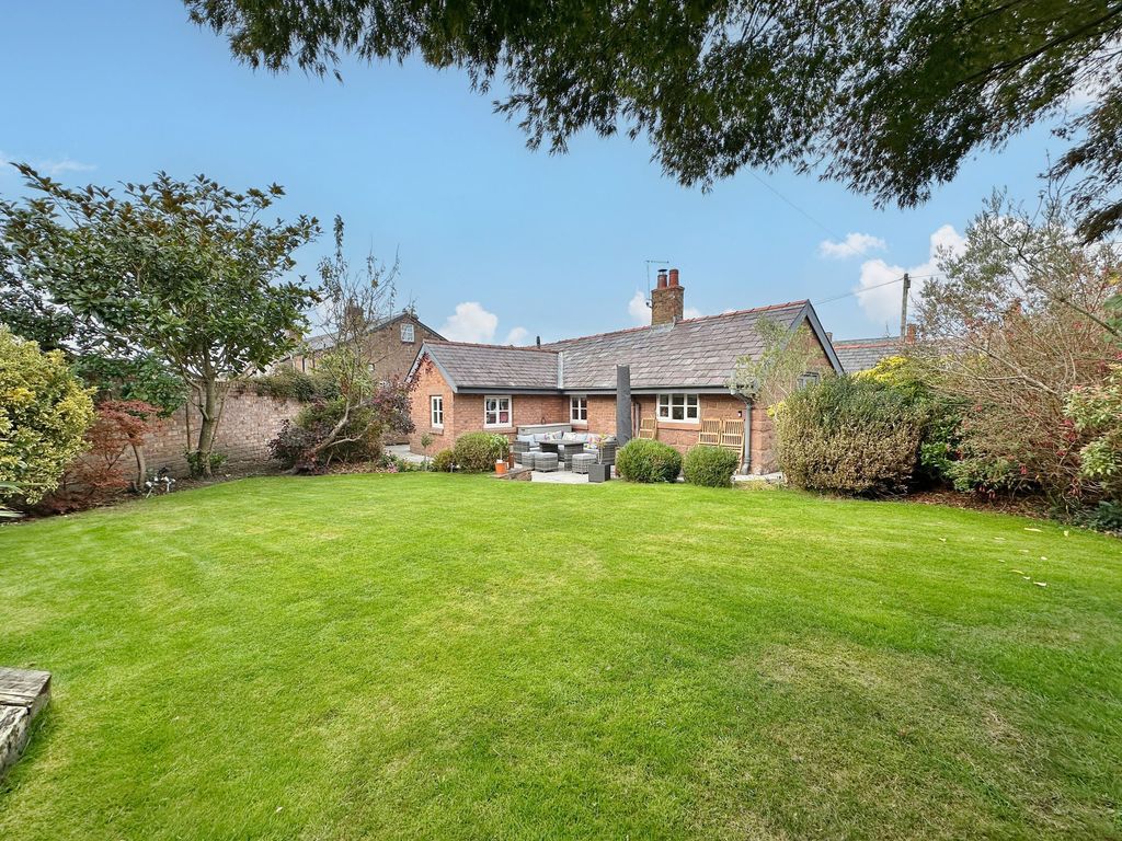 Property photo 2 of 30 Photo 23