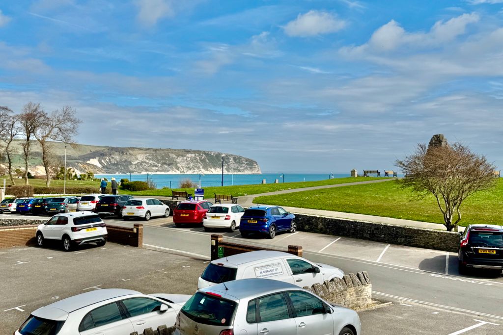 Property photo 1 of 13 Sea View
