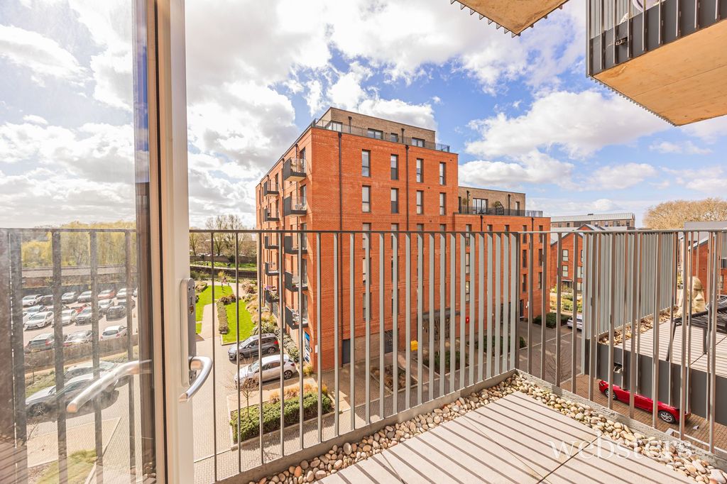 Property photo 3 of 15