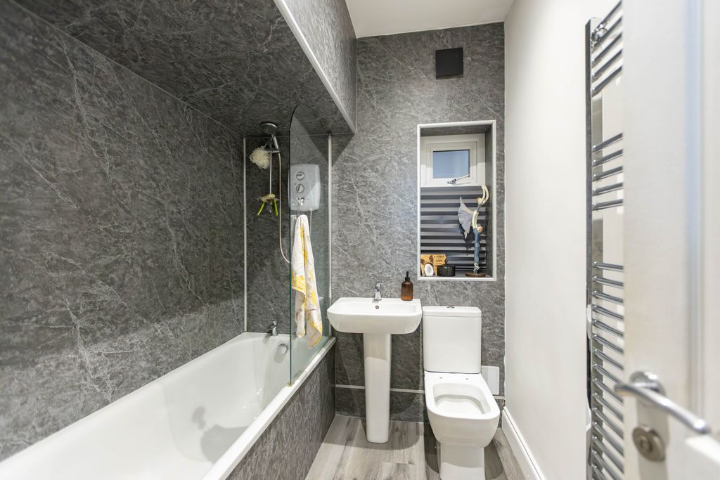 Additional image 9 of 2 bed flat for saleGladstone Street, Leven KY8