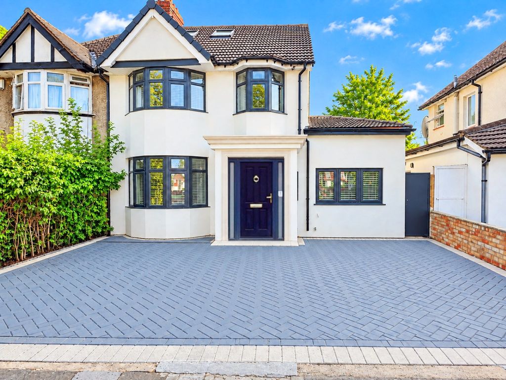 Property photo 1 of 18 4589970