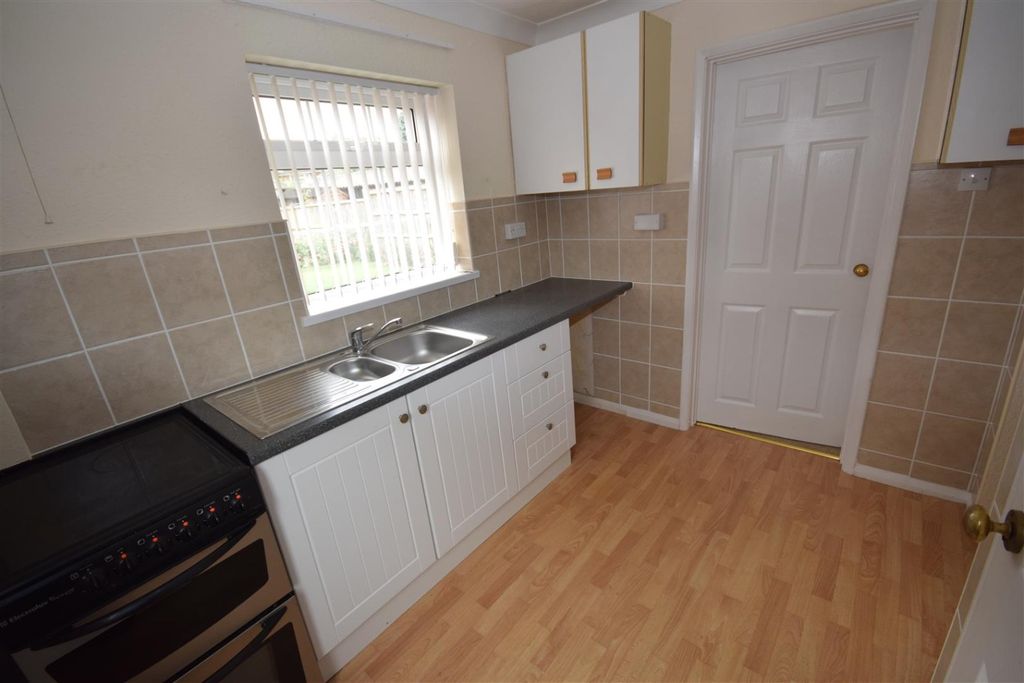 Property photo 3 of 18 4362682