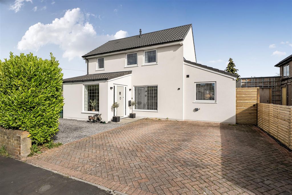 Property photo 1 of 18 1458987-19-6A021B7Ae125A.Jpg