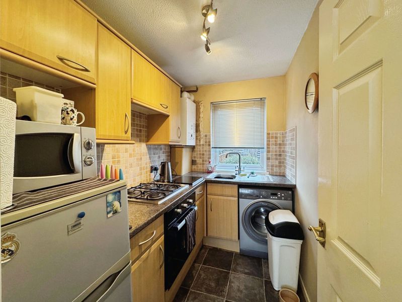 Property photo 2 of 11 Photo 7