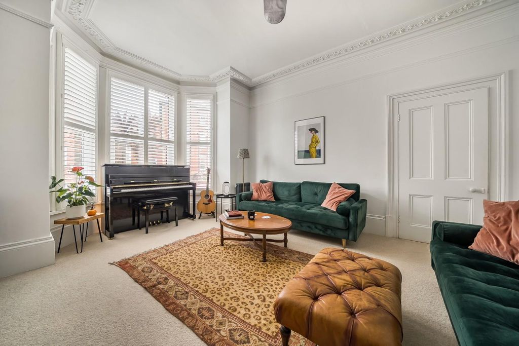 Property photo 3 of 17 1385456-2-6928778E34B9B.Jpg