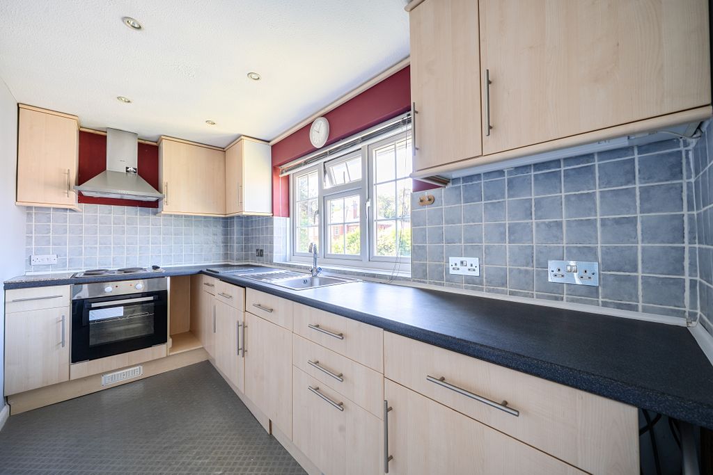 Property photo 3 of 19 1466266-9-6A16Bbbe69364