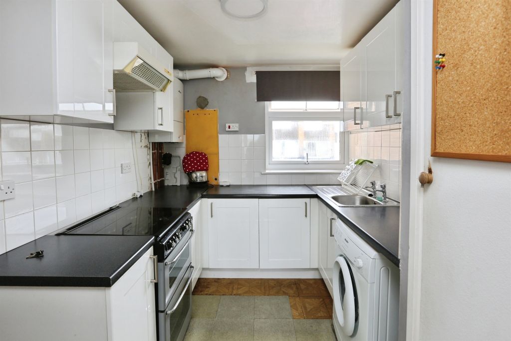 Property photo 3 of 8