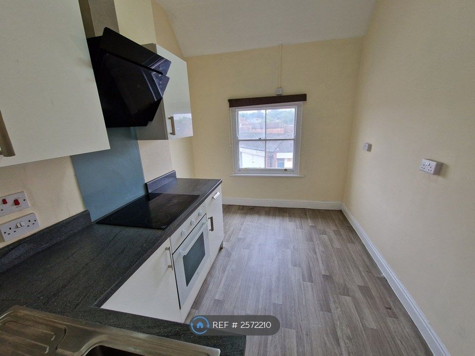 Property photo 1 of 7 Kitchen