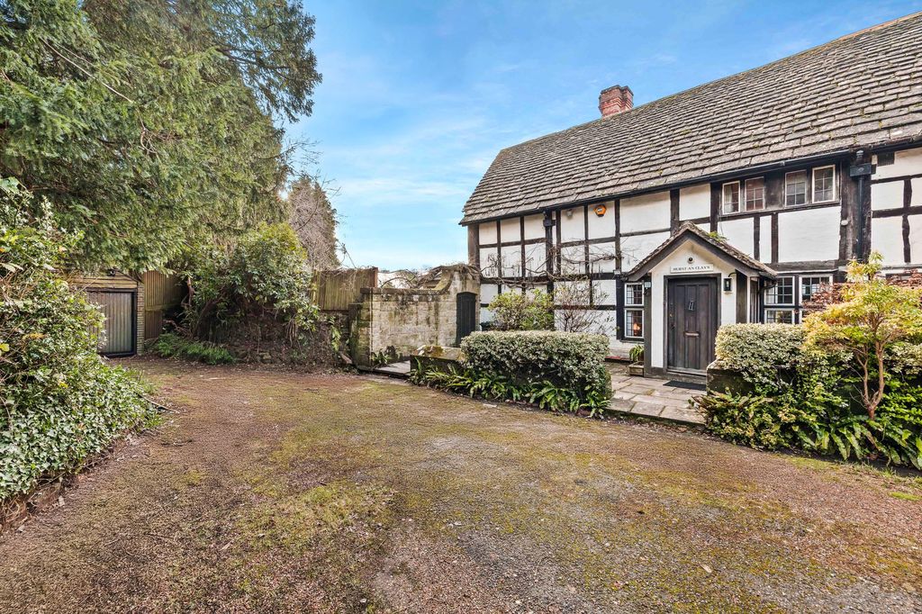 Additional image 32 of 5 bed property for saleShip Street, East Grinstead RH19