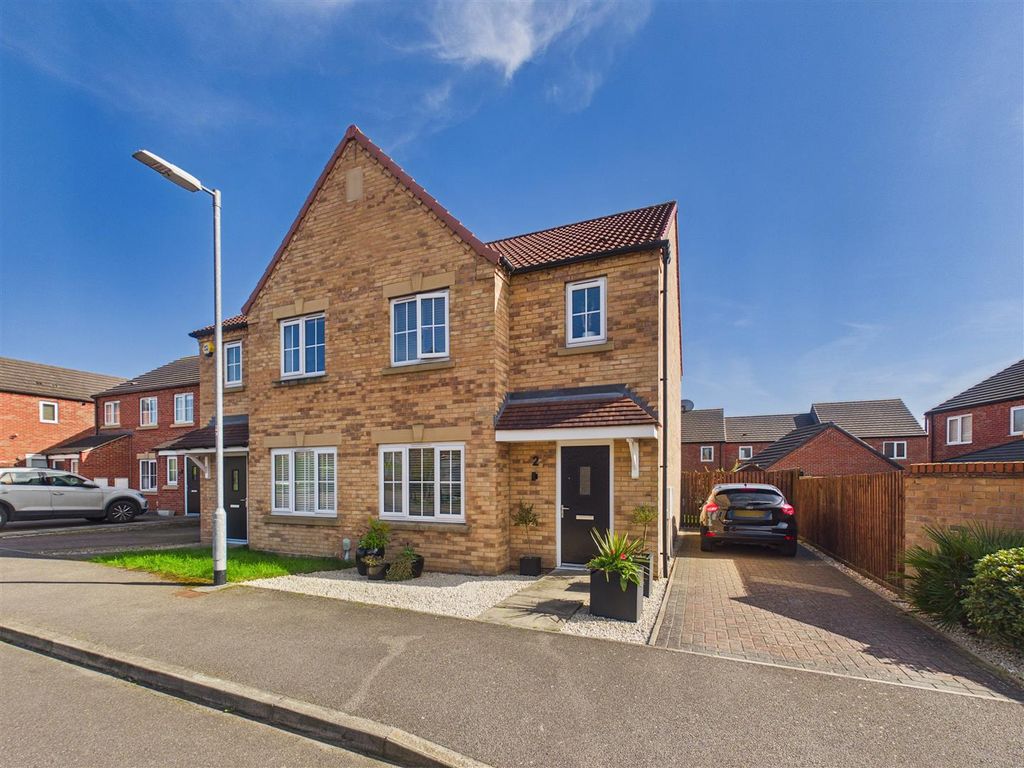 Property photo 1 of 13 Cam05451G0-Pr0118-Still017.Jpg