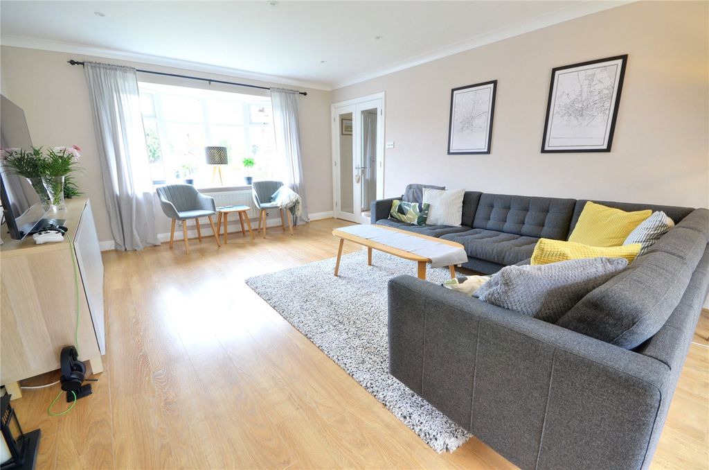 Property photo 2 of 29 Picture No. 03