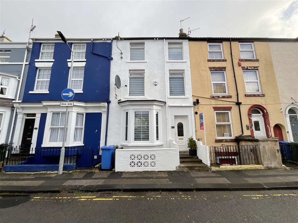 Property photo 1 of 17 1