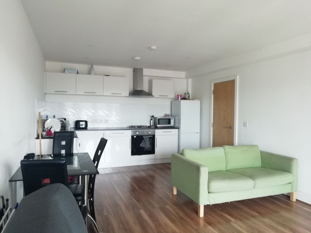 Property photo 3 of 11 Gallery