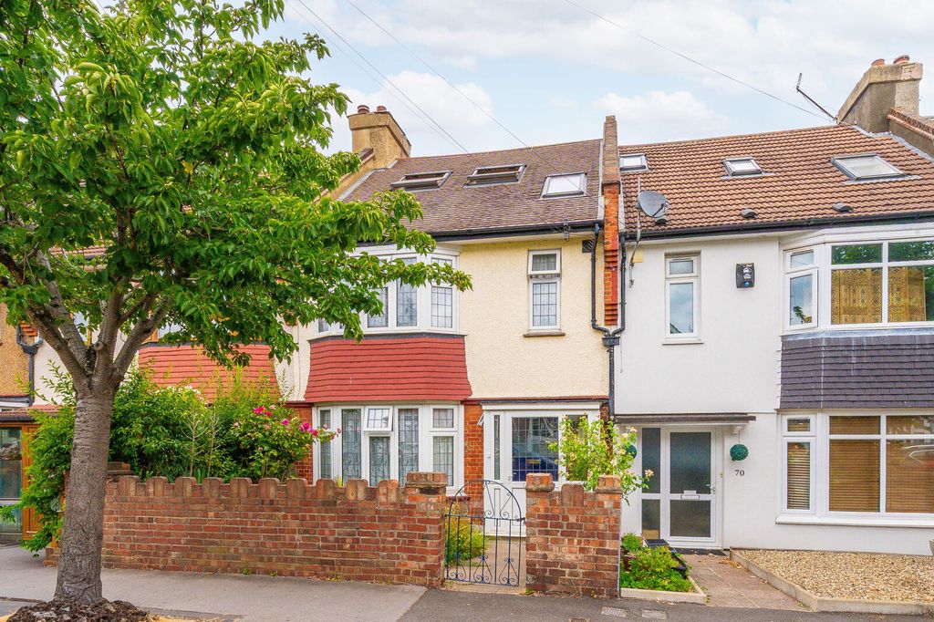 Property photo 1 of 16