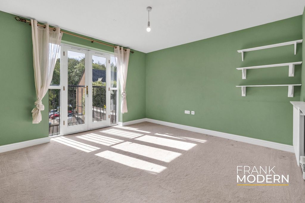 Property photo 3 of 23 Living Room