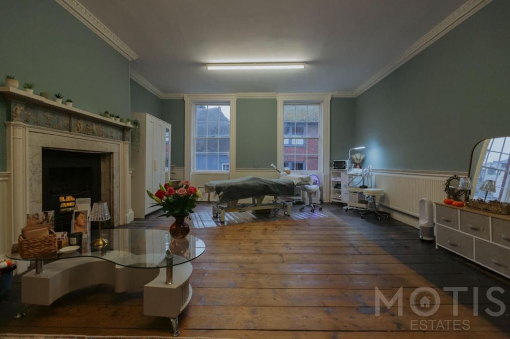 Property photo 1 of 6 Photo 2