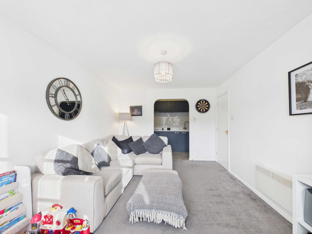 Property photo 3 of 17