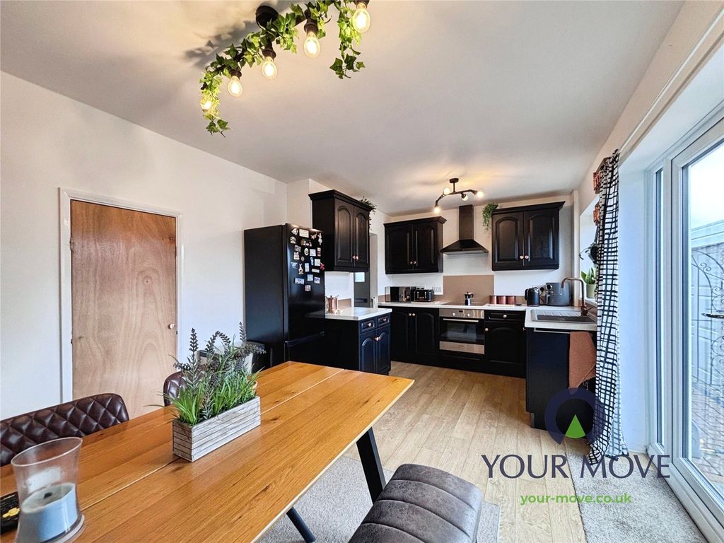 Property photo 3 of 12 Picture No. 20