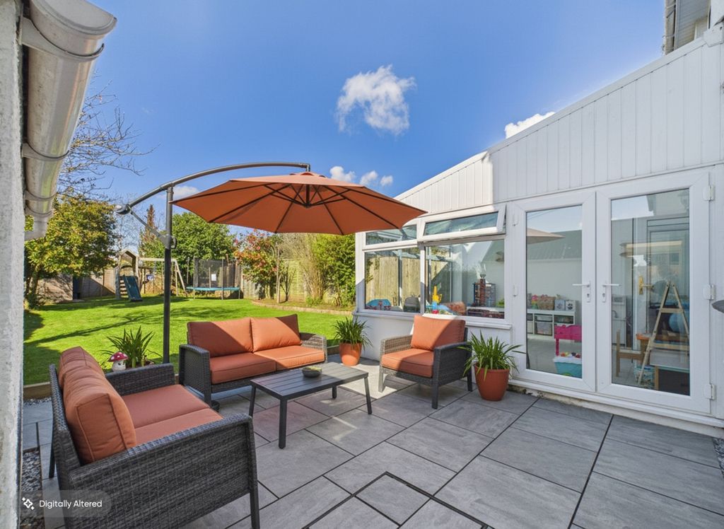 Property photo 3 of 16 Cam03640G0-Pr0118-Still009-001