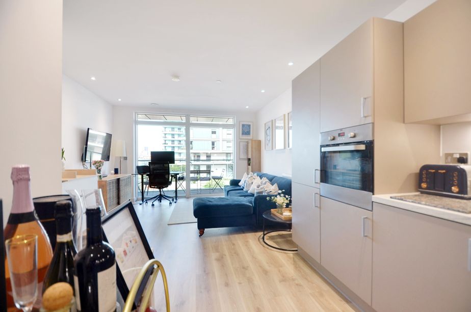 Property photo 2 of 17 Open Plan Living Room_Pic_1.Jpg