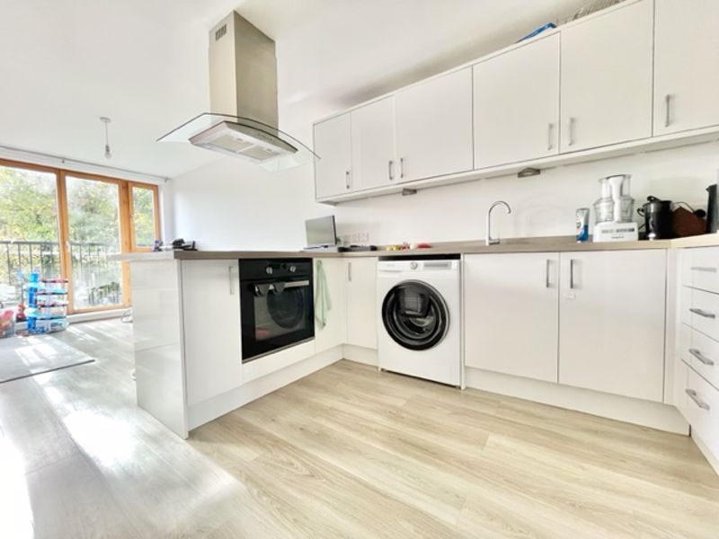 Property photo 3 of 9 Photo 8