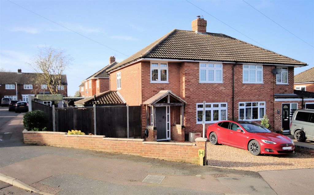 Property photo 1 of 34 8Manorrd-H4.Jpg