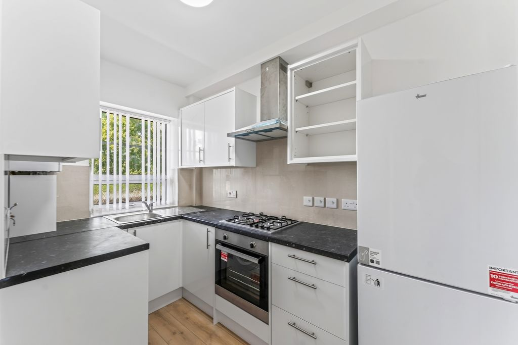 Property photo 3 of 12 Pbox-Img.Jpg