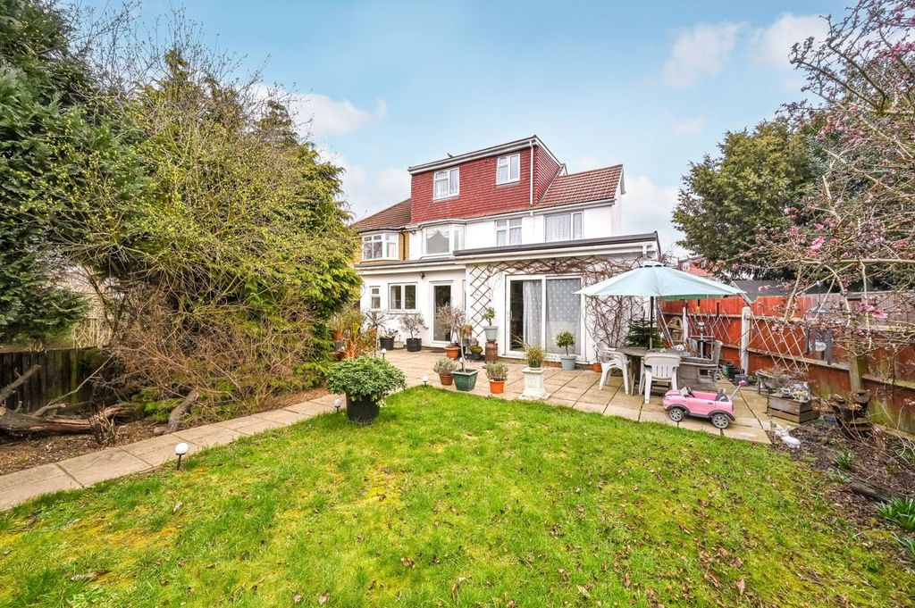 Property photo 1 of 16