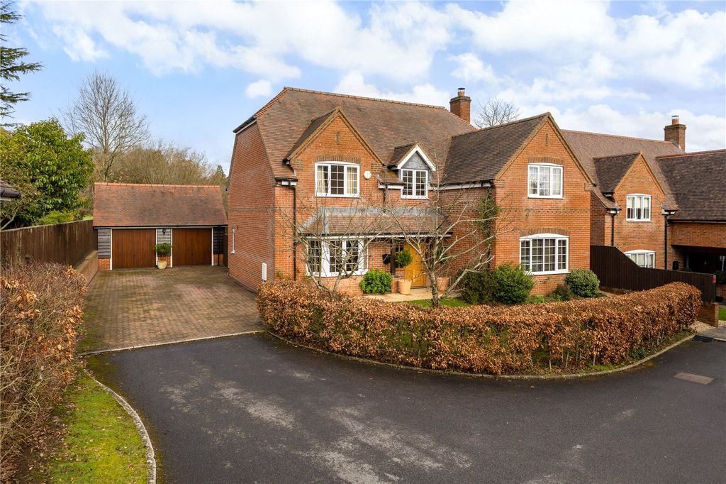 Property photo 1 of 18 Front