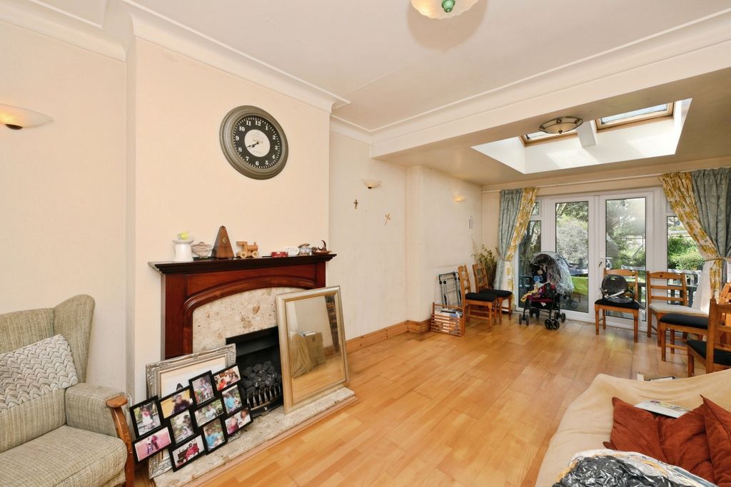 Property photo 3 of 15 Pbox-Img.Jpg