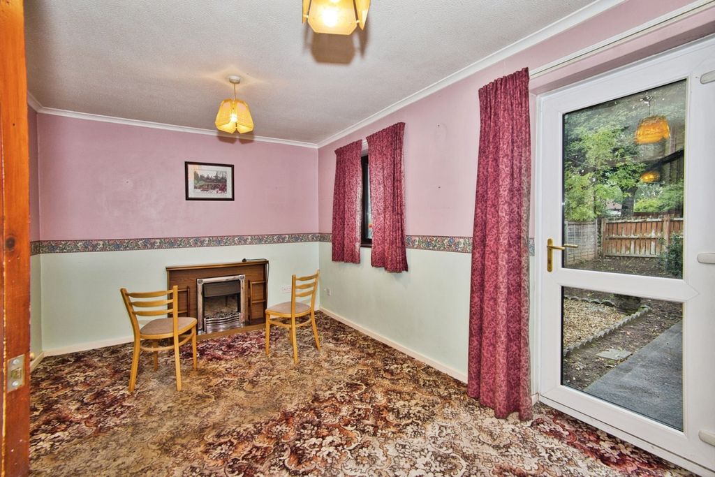 Property photo 3 of 15 Photo