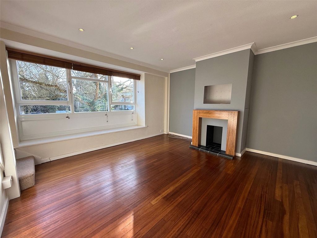 Property photo 1 of 8 Picture No. 13