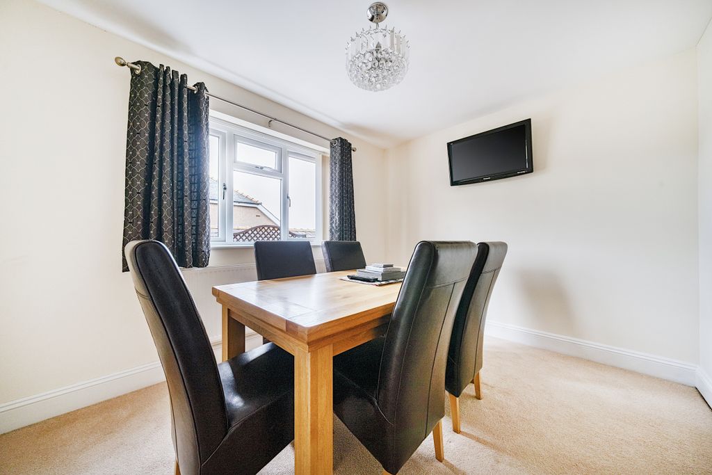 Property photo 3 of 27 1278289 (4)