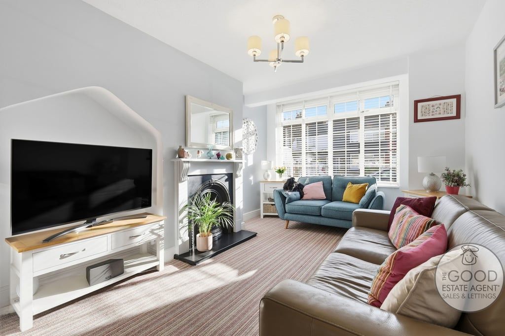 Property photo 2 of 30