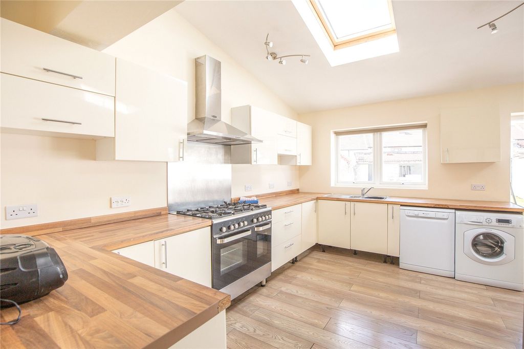 Property photo 2 of 18 Picture No. 07