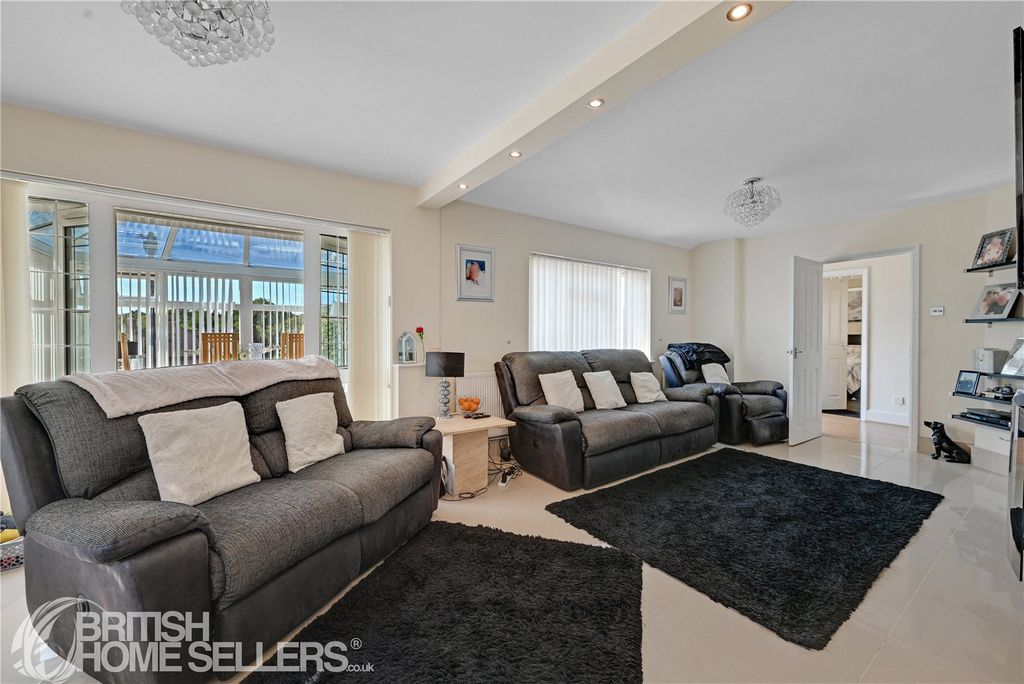 Property photo 3 of 15 Picture No. 03