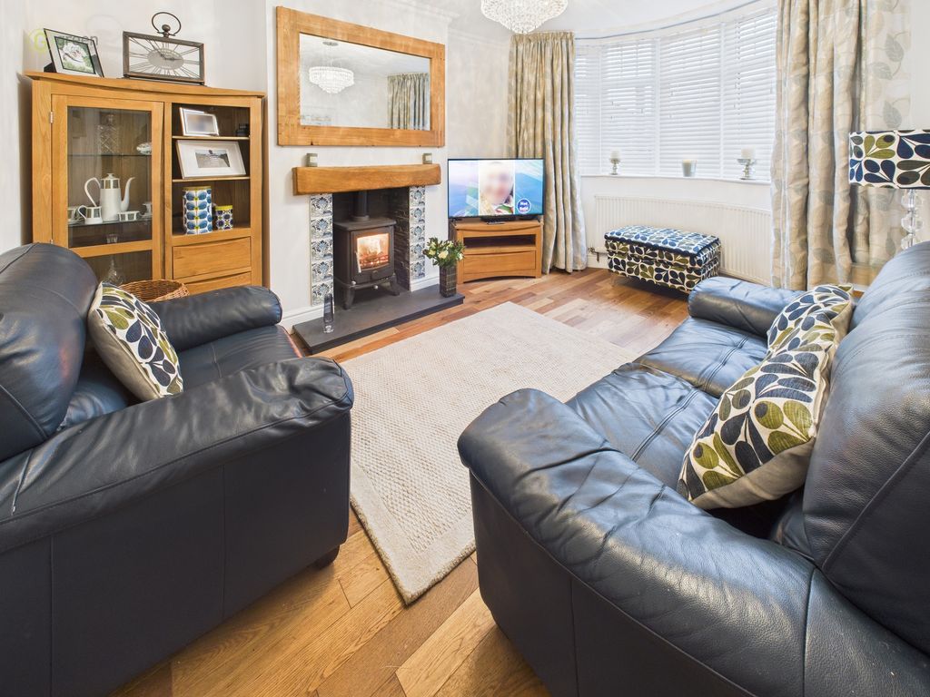 Property photo 3 of 25 Cam04425G0Pr0331Still012