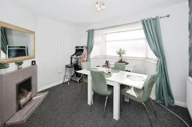 Property photo 3 of 14