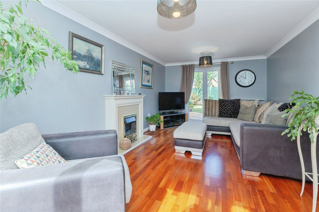Property photo 2 of 17 Picture No. 05