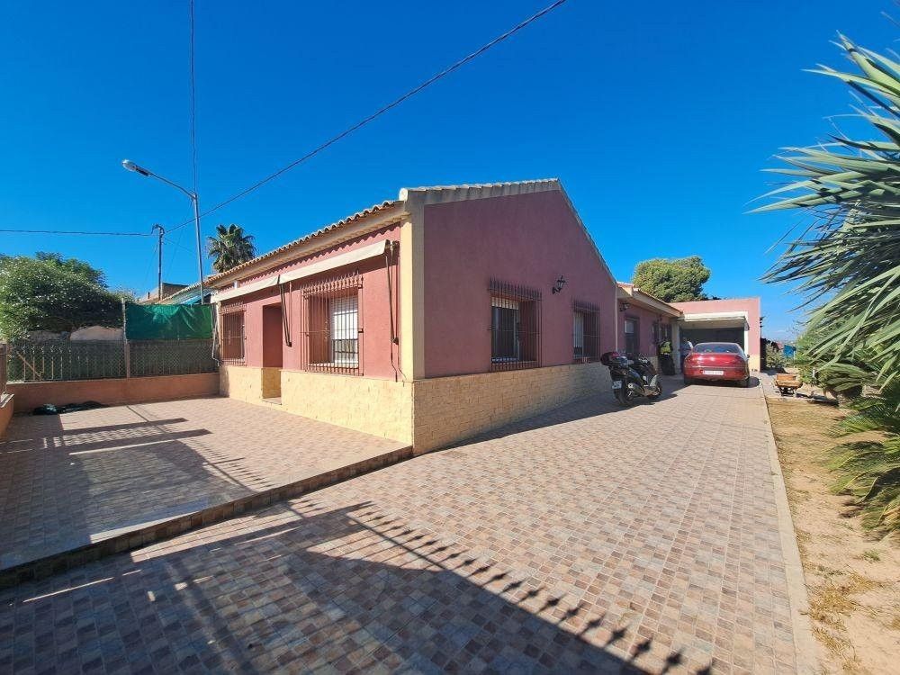 Property photo 1 of 20