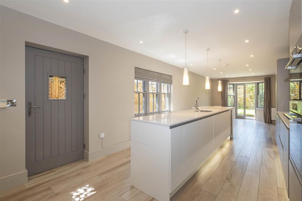 Property photo 3 of 24 Hawkes-Cottage- (54).Jpg