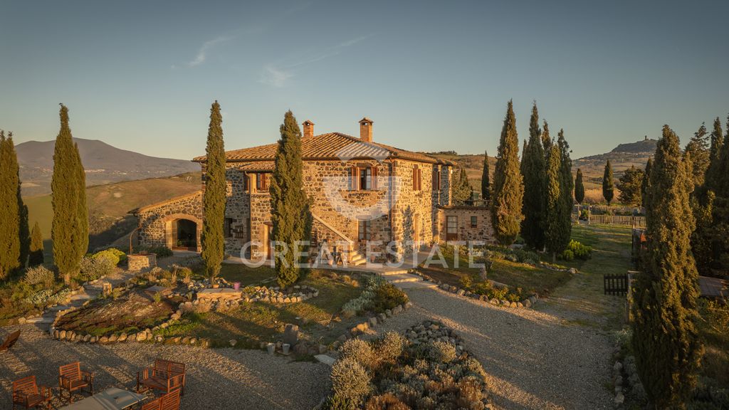 Property photo 3 of 173