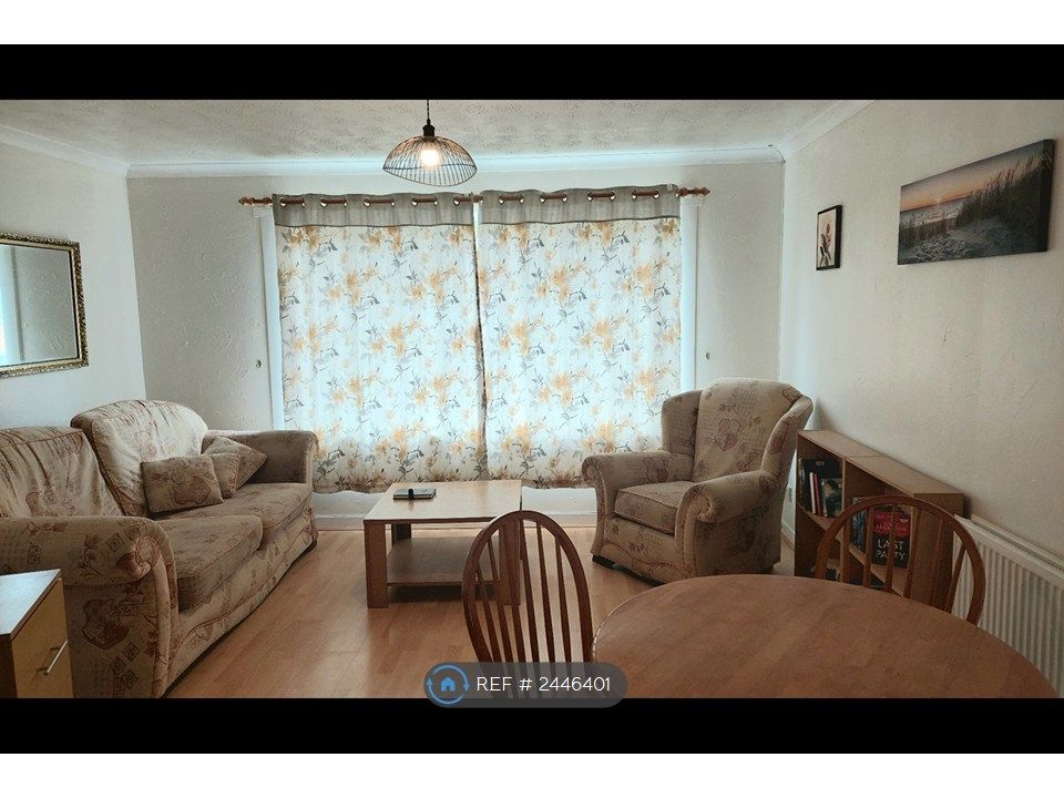 Property photo 3 of 4