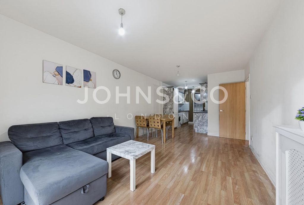 Property photo 3 of 13
