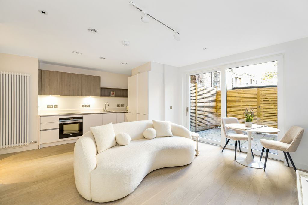 Property photo 3 of 18 Property Image 3