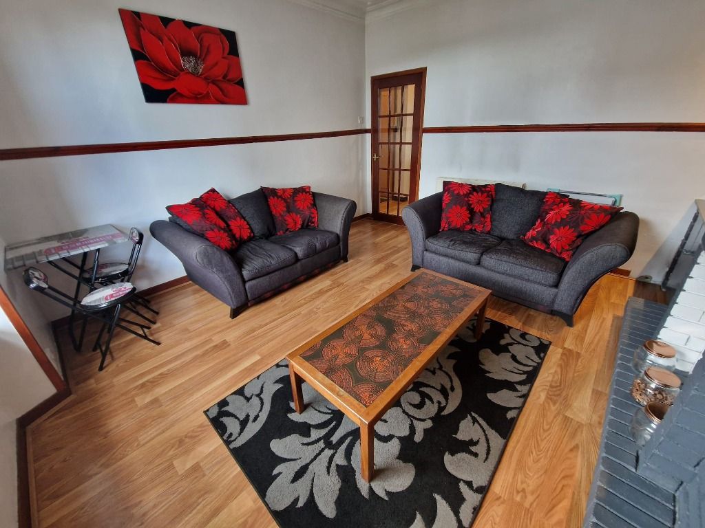 Property photo 2 of 9 Photo 2