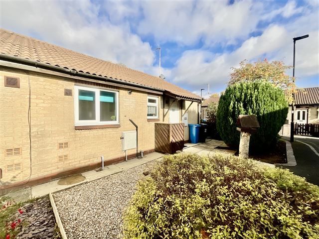 Property photo 1 of 21 Front