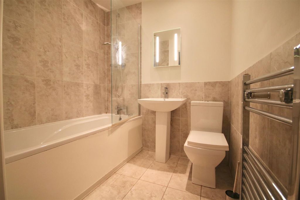 Property photo 3 of 13 Zjuhf5Fxveebw_Wiba5-Mg.Jpg