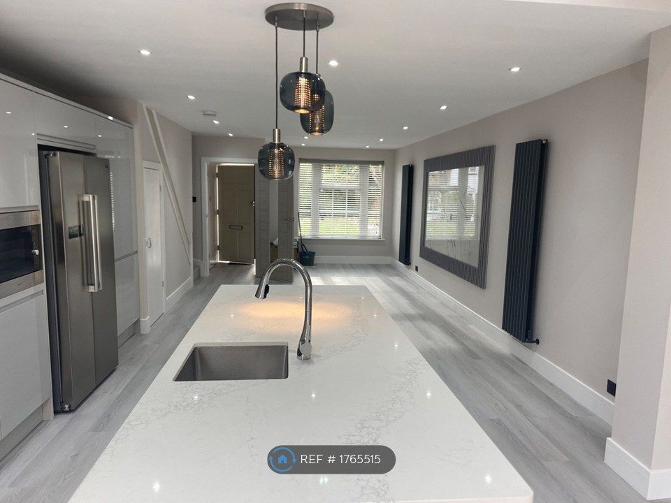 Property photo 2 of 13 Kitchen