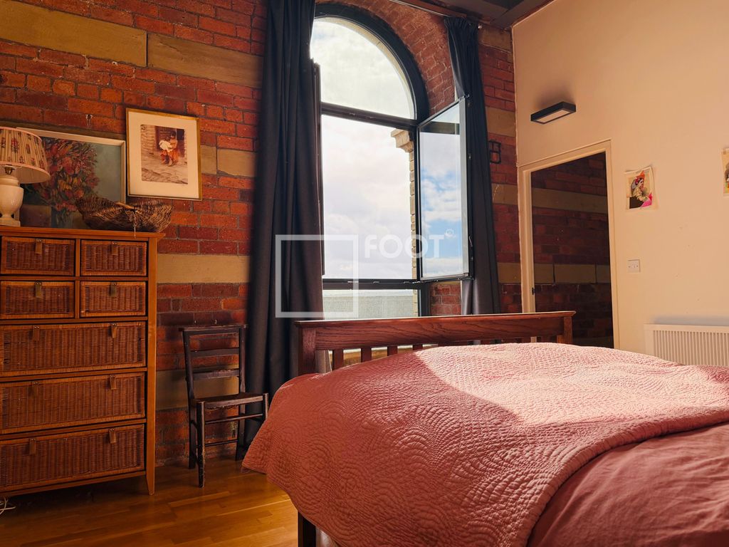 Property photo 3 of 39 Generous Bedroom With Original Features